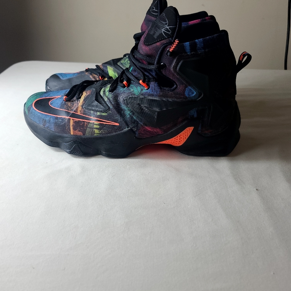 Lebron 13 "multicolor"